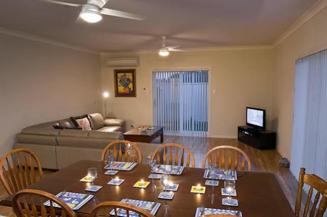 All Seasons Port Elliot Holiday House מראה חיצוני תמונה