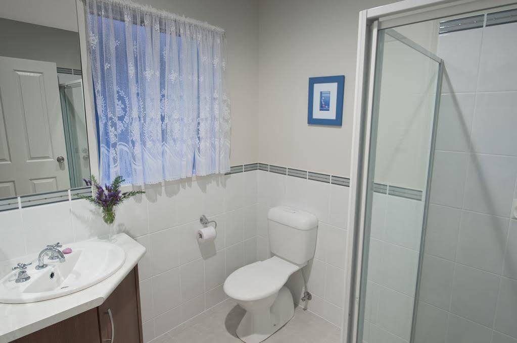 All Seasons Port Elliot Holiday House מראה חיצוני תמונה